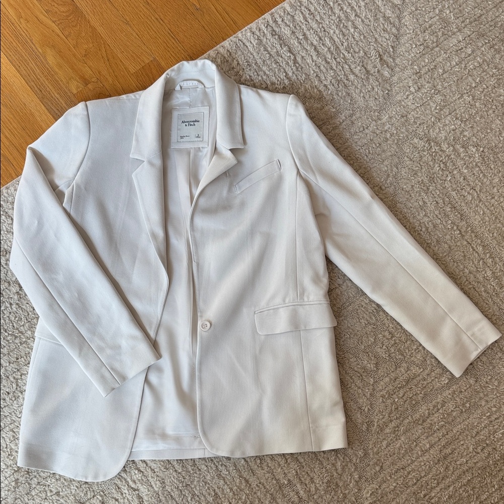 Abercrombie & Fitch White Blazer